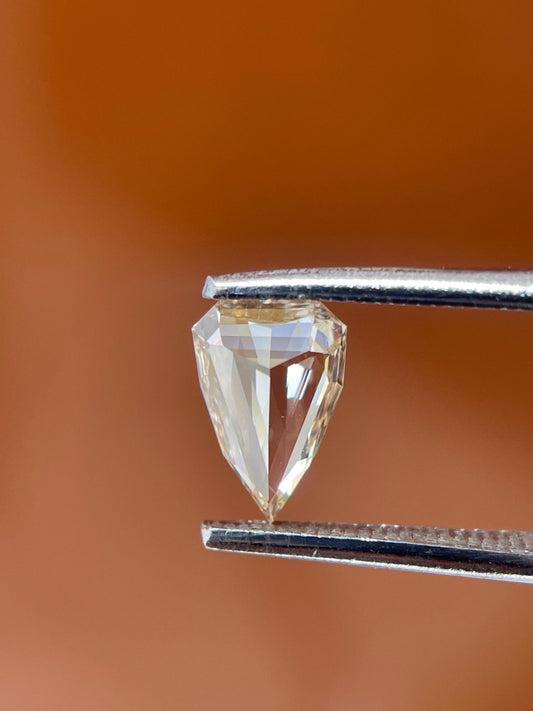 0.51Ct Shield Cut Diamond | Fancy orange brown....Jewelry