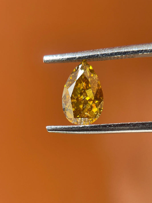 1.00 Carat Pear-Shaped Natural Fancy Yellow Brown Diamond: